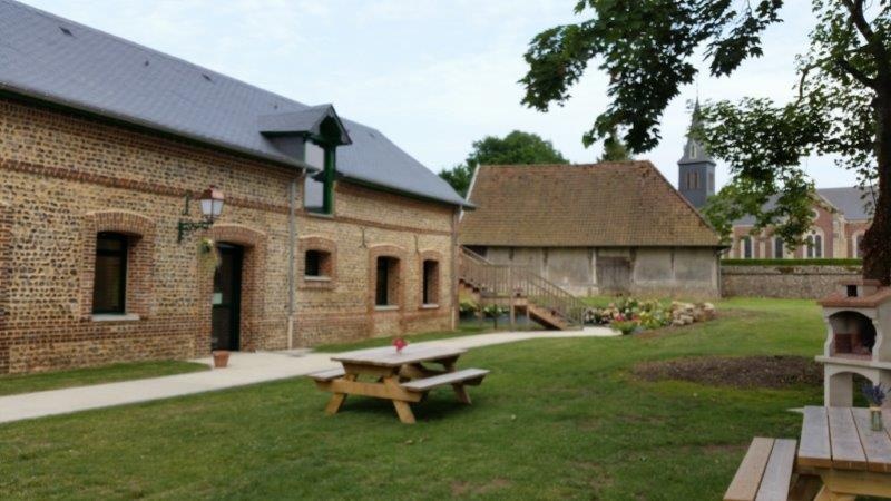 CRATION D'UN GITE DE GROUPE SUR LA FERME DE RAIMBOURG