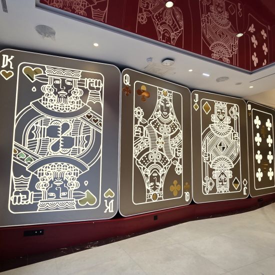 AMÉNAGEMENT DU CLUB DE JEUX ET DU SIÈGE DU GROUPE PARTOUCHE À PARIS