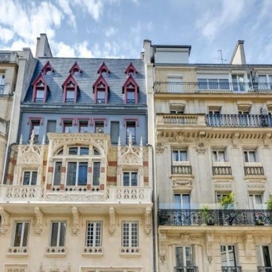 RÉHABILITATION ET MISES AUX NORMES DE BUREAUX A PARIS