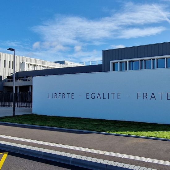 RECONSTRUCTION DU COLLÈGE LE HAMEAU À BERNAY